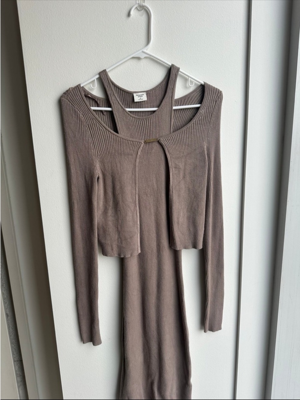 Abercrombie & Fitch Ribbed Midi Dress Set in Taupe - Picture 2 of 2